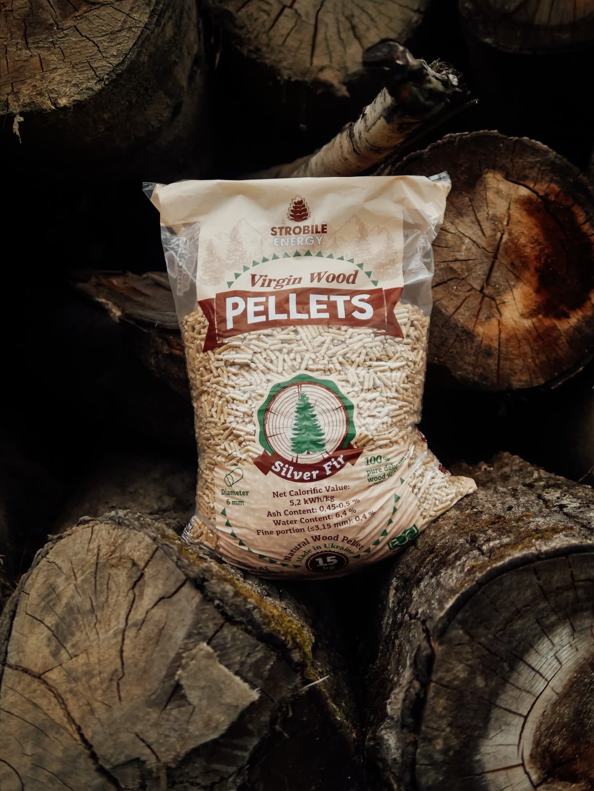 Sacco da 15 kg di Strobile Virgin Wood Pellets con etichetta Silver Fir